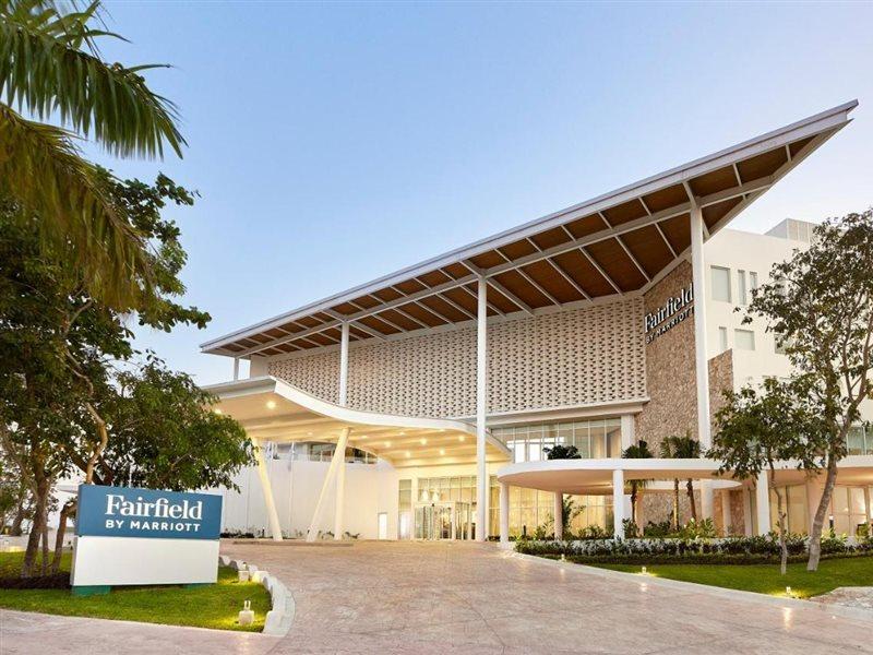 Fairfield Inn & Suites By Marriott Cancun Airport Alfredo V. Bonfil Bagian luar foto