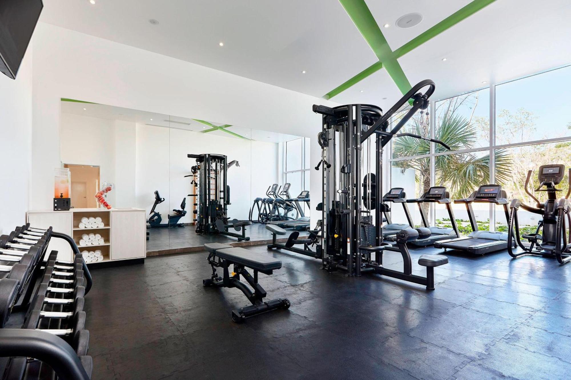 Fairfield Inn & Suites By Marriott Cancun Airport Alfredo V. Bonfil Bagian luar foto